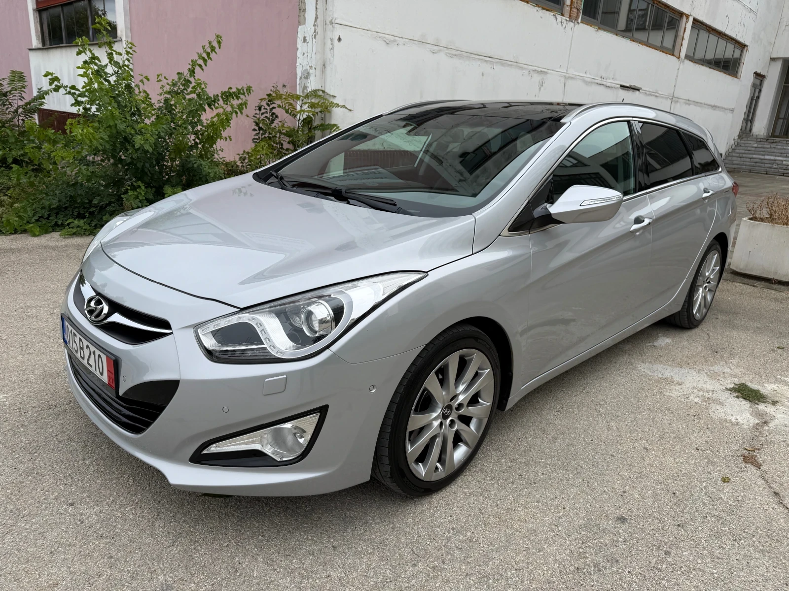 Hyundai I40 2.0i AUTOMATIC PREMIUM, снимка 1 - Автомобили и джипове - 56274554
