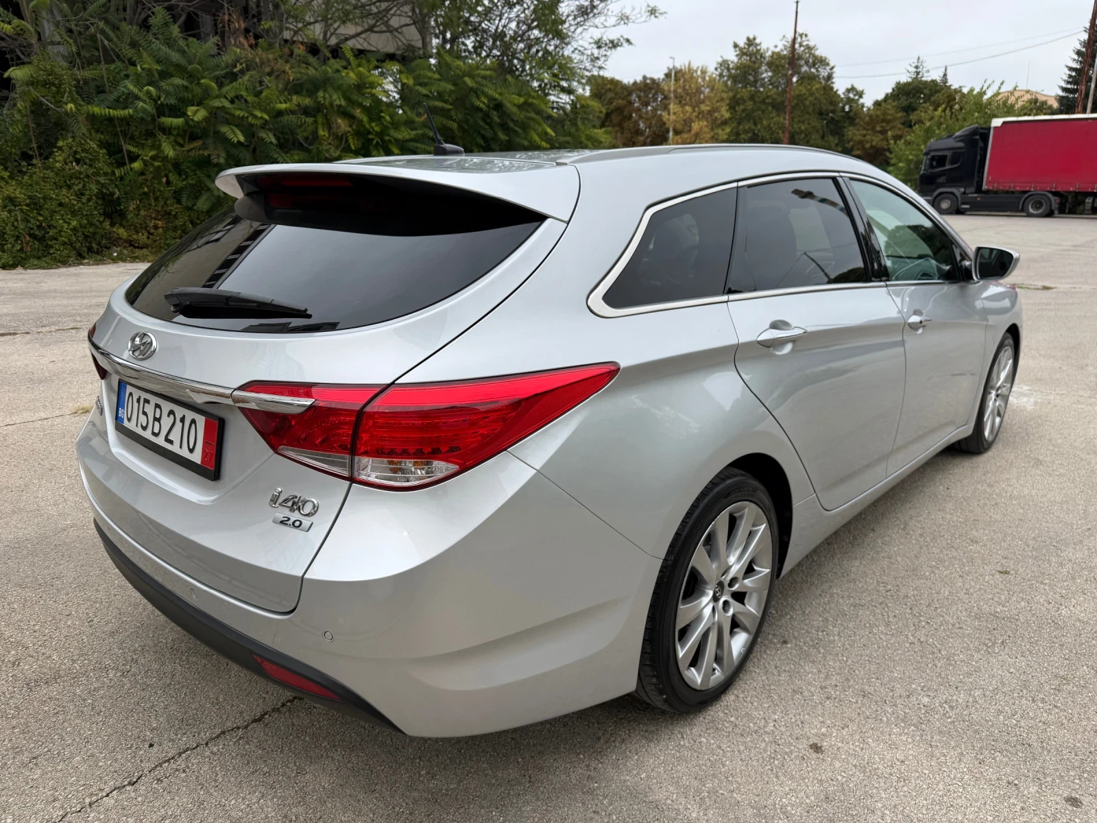 Hyundai I40 2.0i AUTOMATIC PREMIUM, снимка 4 - Автомобили и джипове - 56274554
