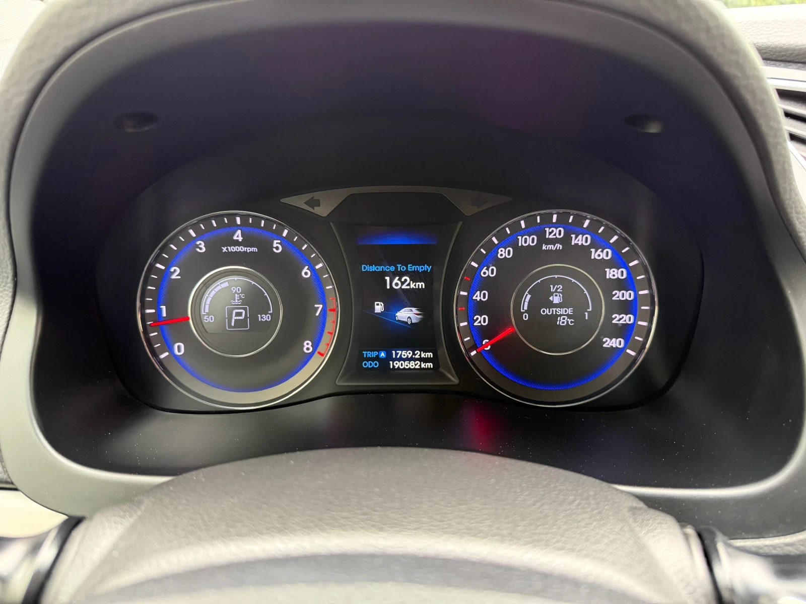 Hyundai I40 2.0i AUTOMATIC PREMIUM, снимка 12 - Автомобили и джипове - 56274554