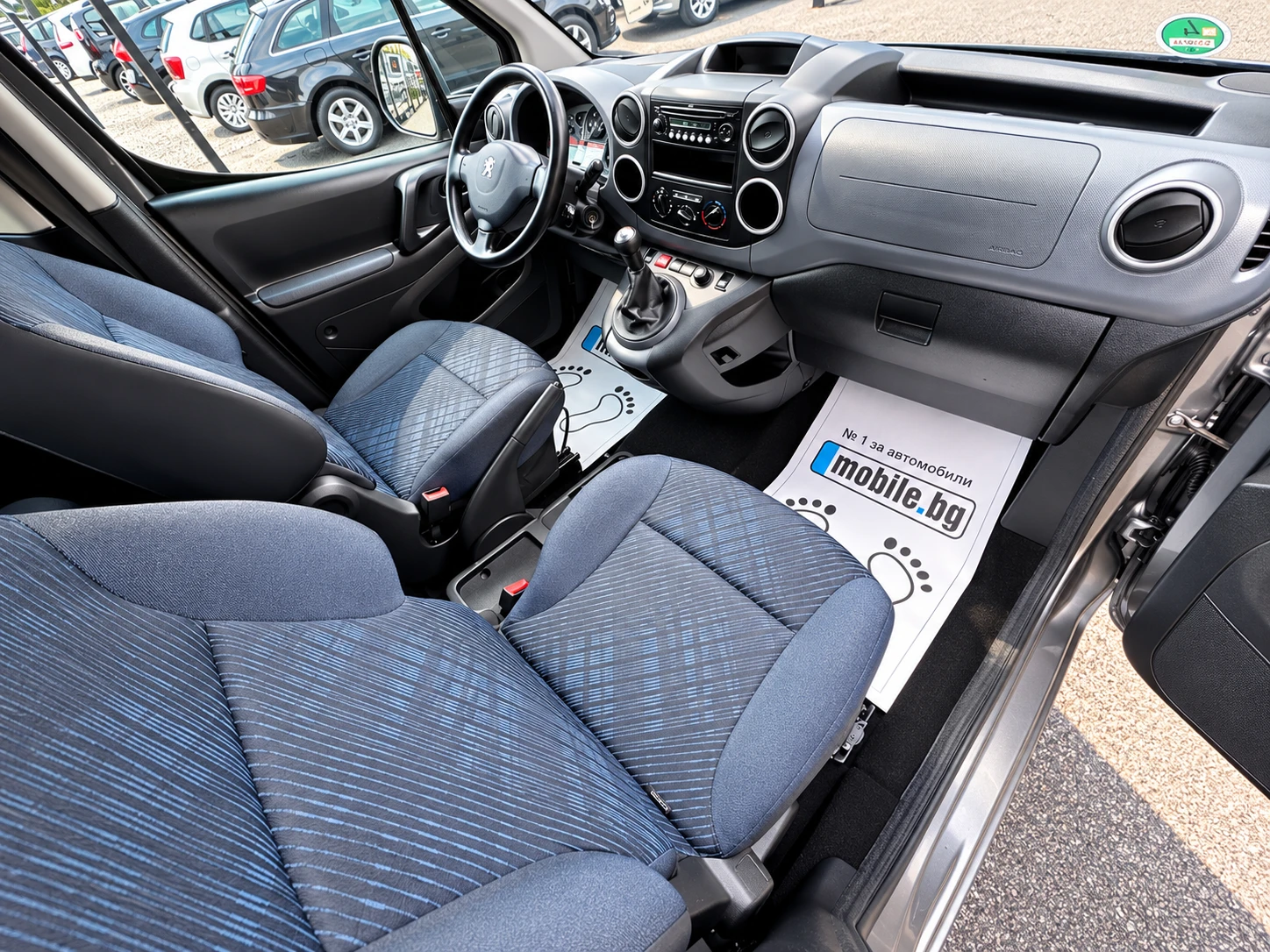 Peugeot Partner 1.6I НОВ ВНОС , снимка 8 - Автомобили и джипове - 56747073
