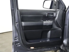 Toyota Sequoia TRD SPORT * * 4WD* * СЕРВИЗНА ИСТОРИЯ * * , снимка 16