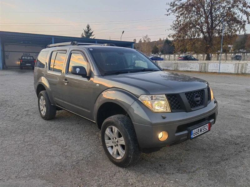 Nissan Pathfinder 2.5 DCi, снимка 1 - Автомобили и джипове - 47815313