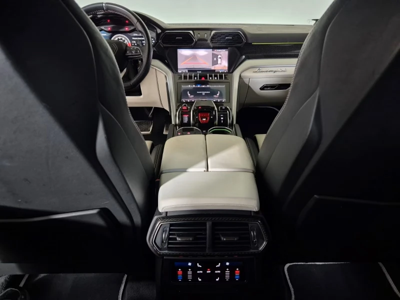 Lamborghini Urus FULL / CAMERA /, снимка 8 - Автомобили и джипове - 52444342