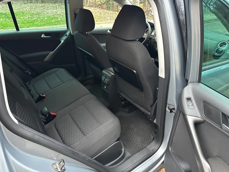 VW Tiguan, снимка 9 - Автомобили и джипове - 52663133