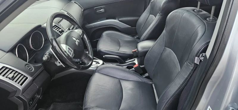 Mitsubishi Outlander 2.4i SWISS 6+ 1, снимка 6 - Автомобили и джипове - 53183978