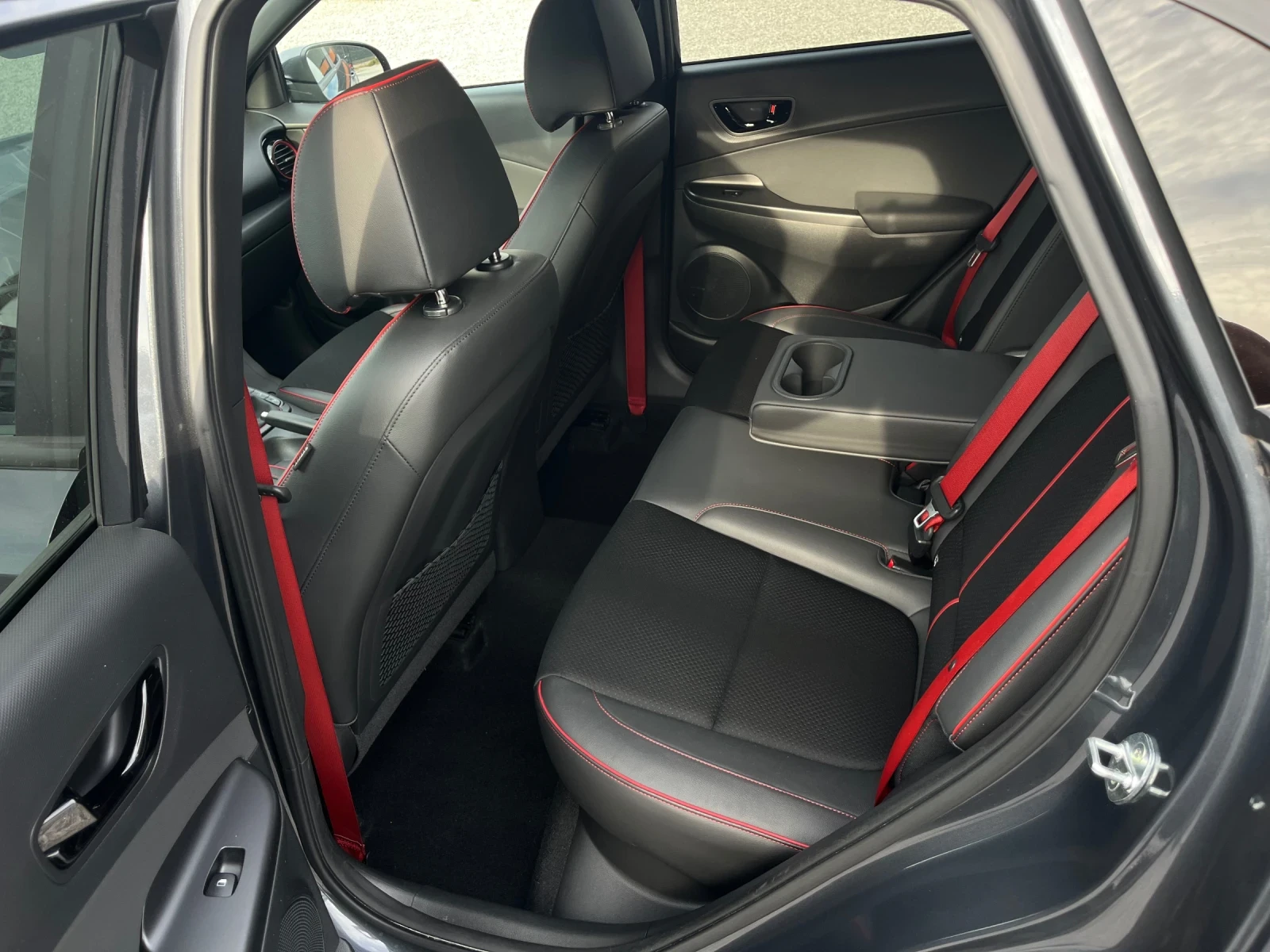 Hyundai Kona 1.6CRDI-115k.c. XPOSSIBLE-2WD /EURO 6D/ | Mobile.bg — изображение 15