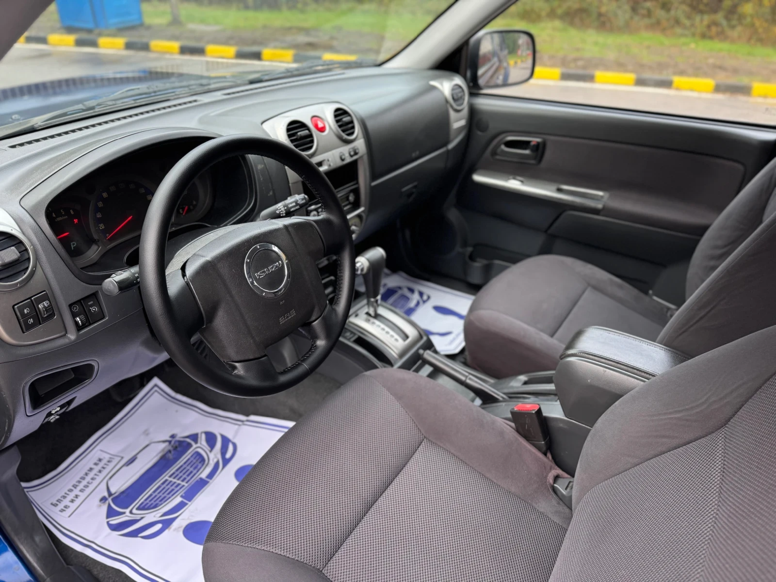 Isuzu D-max 3.0D *  | Mobile.bg   10