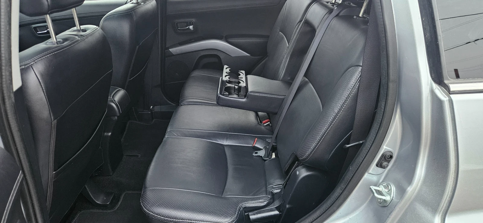 Mitsubishi Outlander 2.4i SWISS 6+ 1 - изображение 8