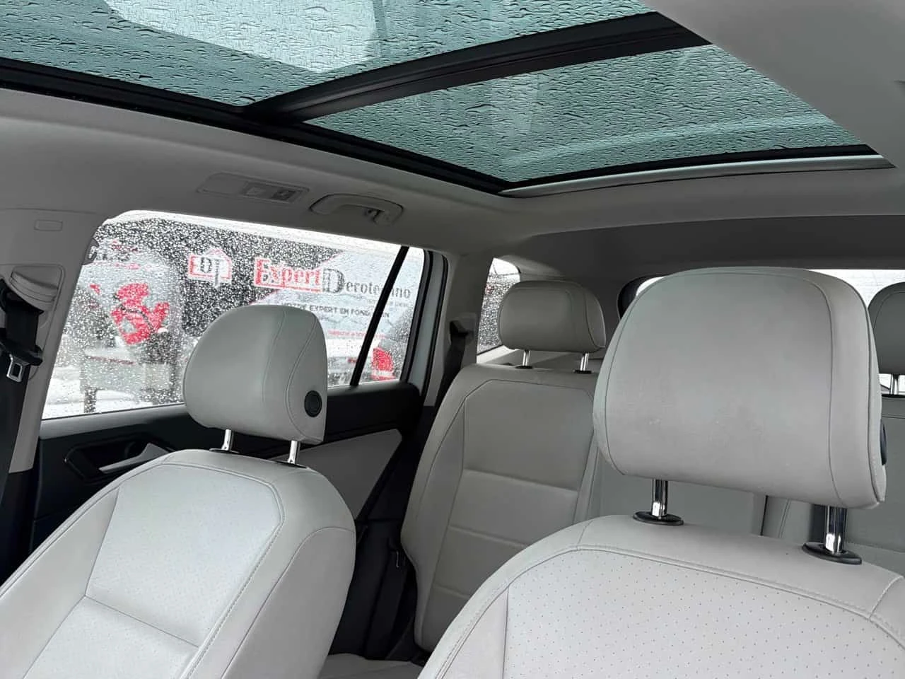 VW Tiguan * KEYLESS ENTRY* * ШИБЕДАХ* * ПОДГРЕВИ* , снимка 10 - Автомобили и джипове - 53849311