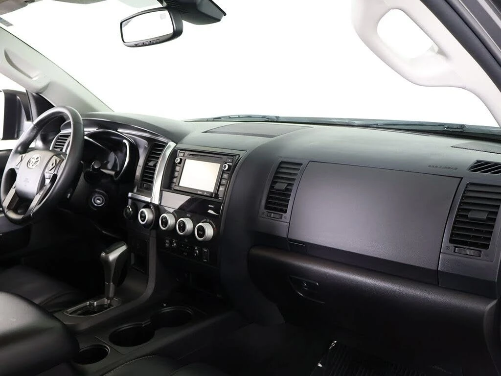 Toyota Sequoia TRD SPORT * * 4WD* * СЕРВИЗНА ИСТОРИЯ * * , снимка 10 - Автомобили и джипове - 54034581