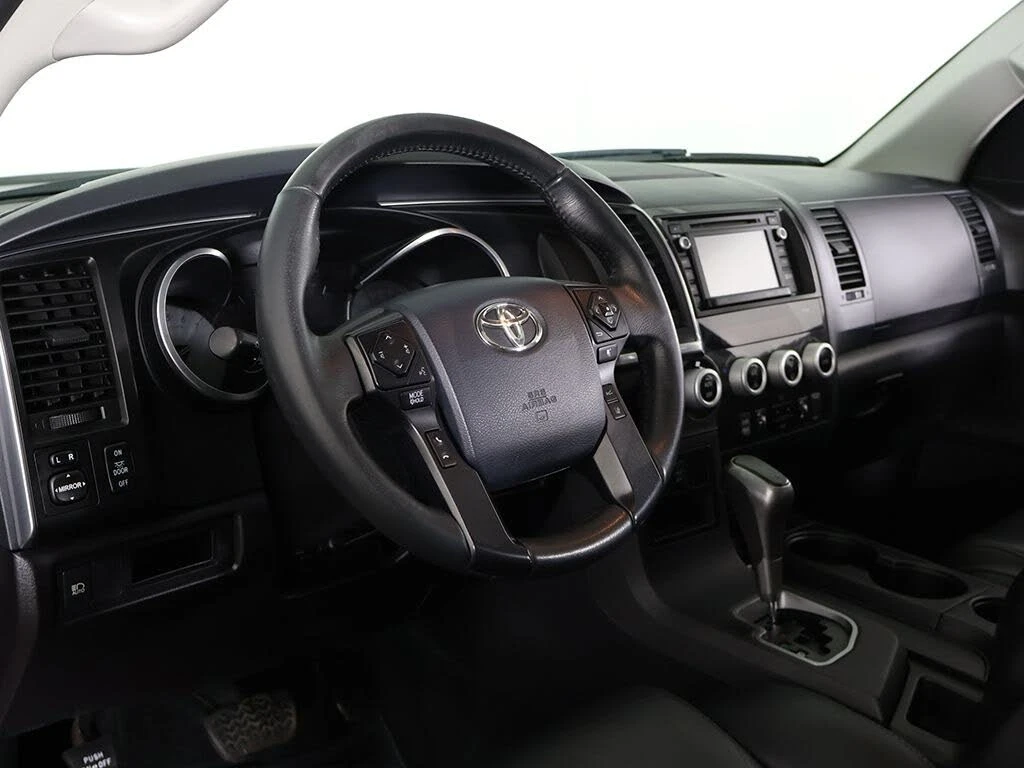 Toyota Sequoia TRD SPORT * * 4WD* * СЕРВИЗНА ИСТОРИЯ * * , снимка 9 - Автомобили и джипове - 54034581