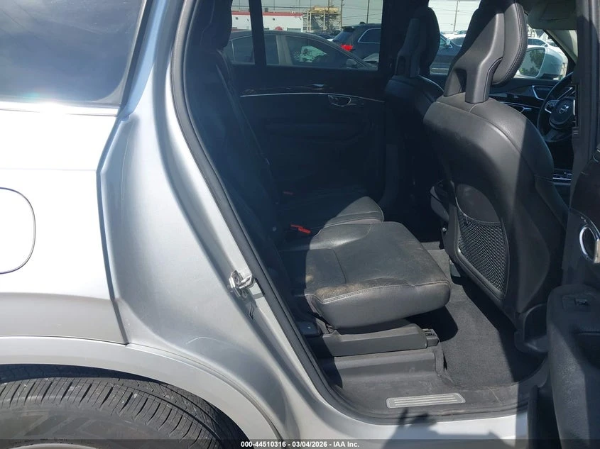 Volvo Xc90 2.0l T6 Momentum, снимка 8 - Автомобили и джипове - 54141635