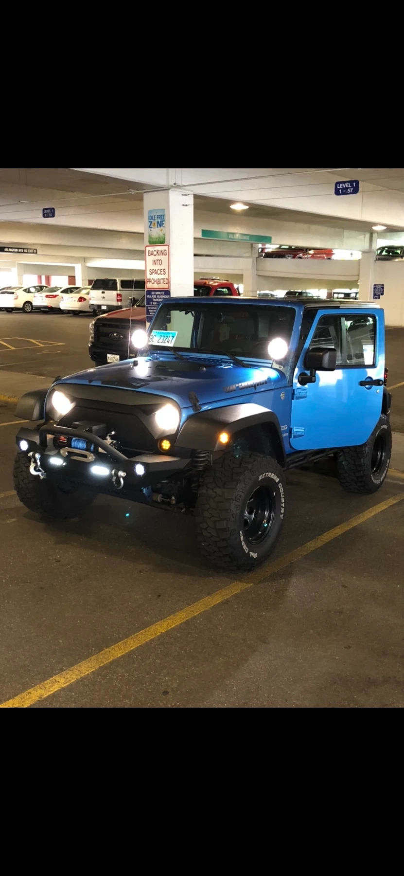Jeep Wrangler Jeep Wrangler , снимка 16 - Автомобили и джипове - 55737370