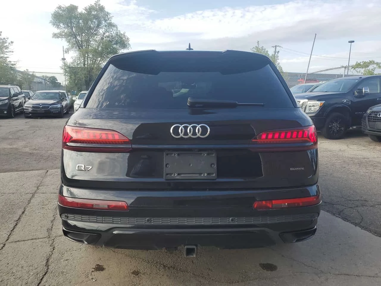 Audi Q7 * Progressiv 55 TFSI quattro * CARFAX * АВТОКРЕДИТ, снимка 13 - Автомобили и джипове - 55771941