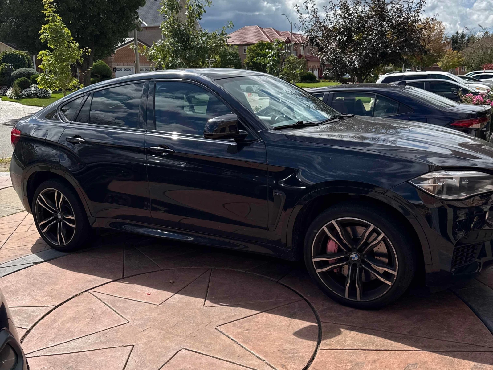 BMW X6 * M * ШИТО ТАБЛО * ОБДУХВАНЕ * 360 * HARMAN KARDON, снимка 3 - Автомобили и джипове - 56079373
