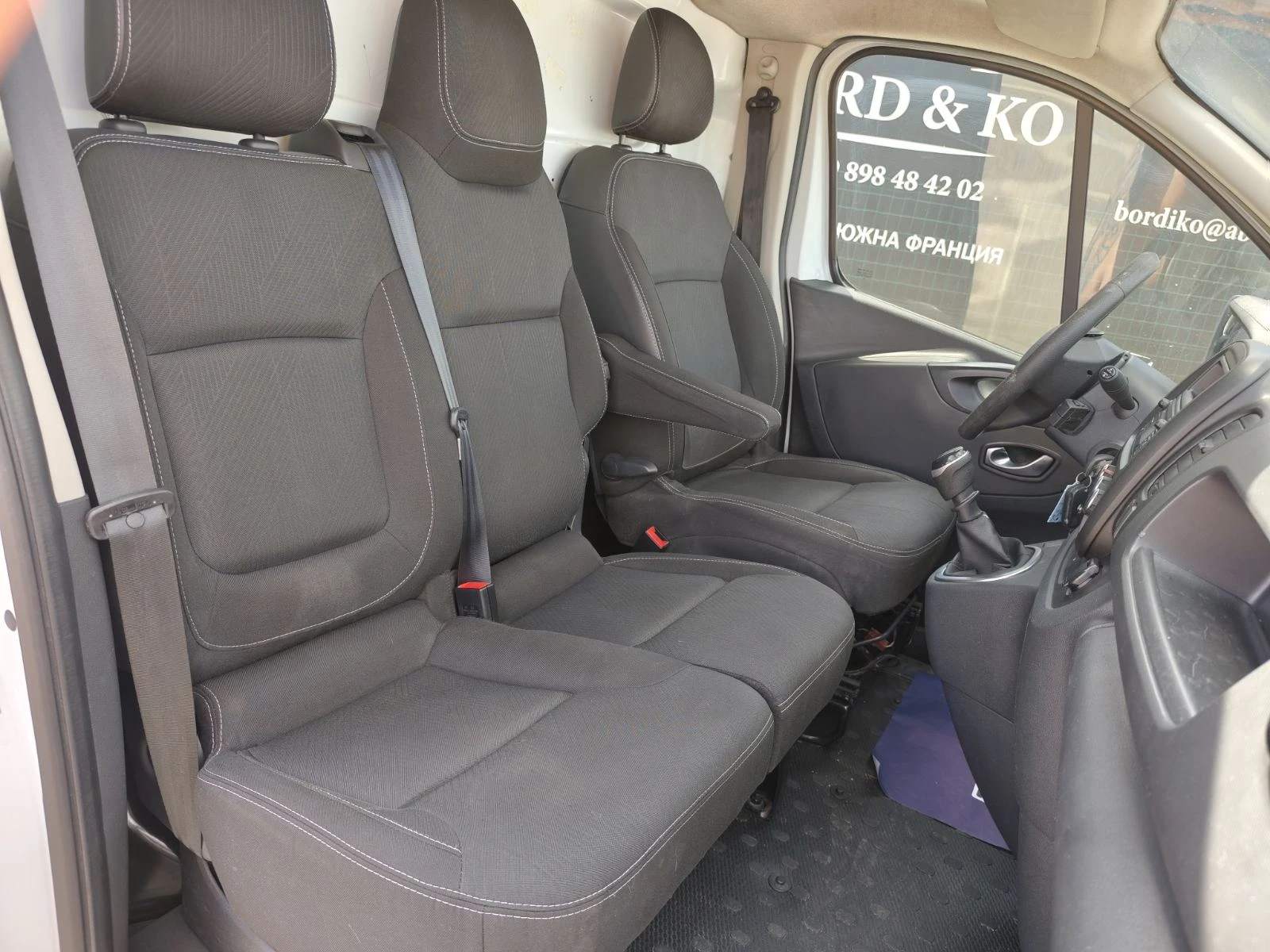 Renault Trafic FACELIFT L2H1, снимка 12 - Бусове и автобуси - 51126871