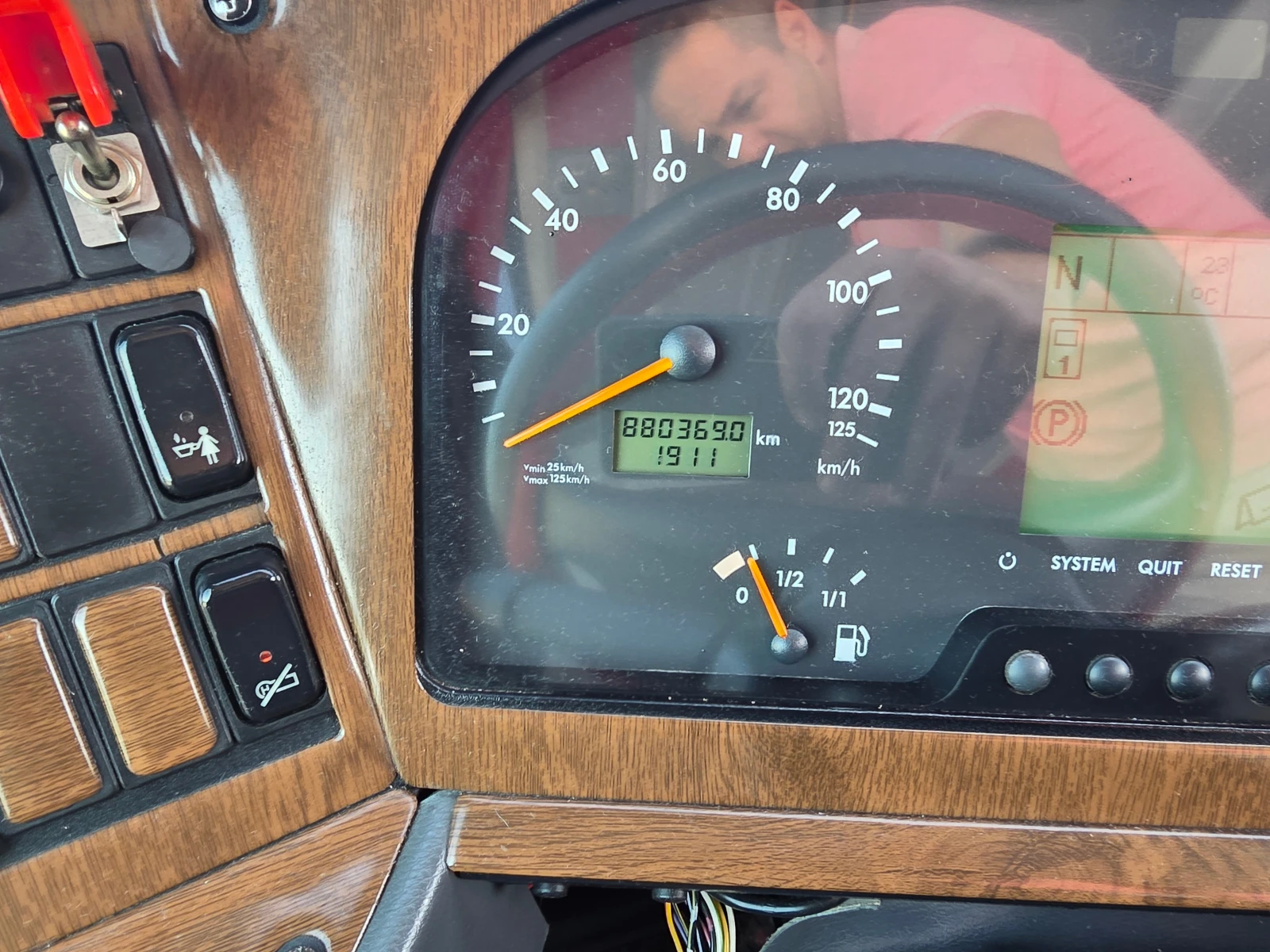 Mercedes-Benz Tourismo RHD 15 Luxline E5, снимка 10 - Бусове и автобуси - 54881764