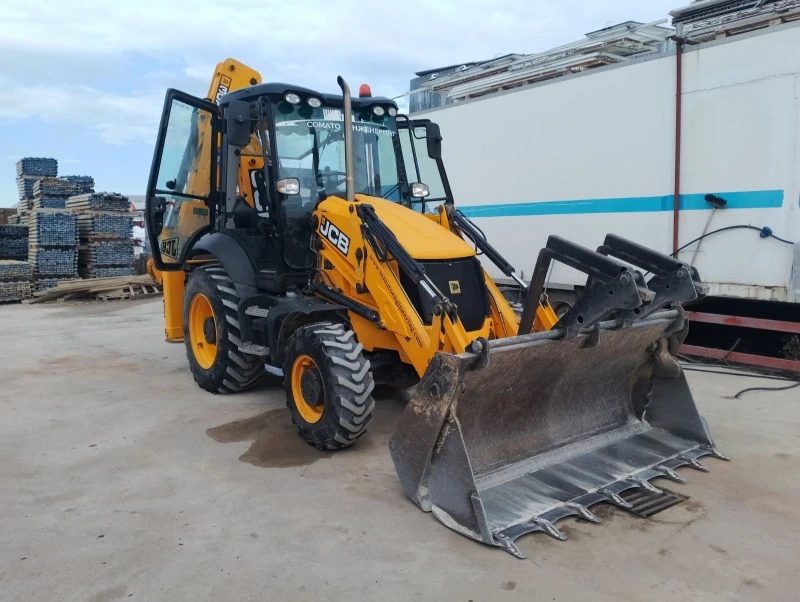 Багер JCB 3CX, снимка 1 - Индустриална техника - 47629227