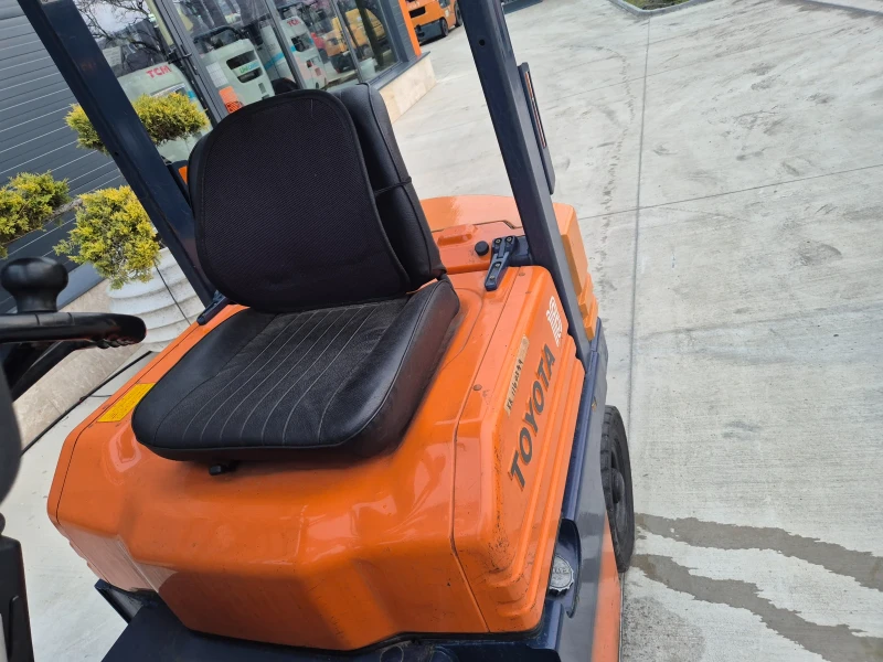 Мотокар Toyota 1.8 тона / РОТАТОР + ЩИПКА / ОРИГИНАЛНА БОЯ !, снимка 10 - Индустриална техника - 49458895