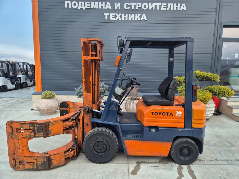 Мотокар Toyota 1.8 тона / РОТАТОР + ЩИПКА / ОРИГИНАЛНА БОЯ !, снимка 2 - Индустриална техника - 49458895