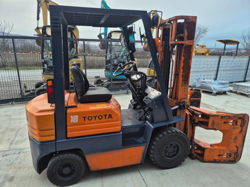 Мотокар Toyota 1.8 тона / РОТАТОР + ЩИПКА / ОРИГИНАЛНА БОЯ !, снимка 6 - Индустриална техника - 49458895