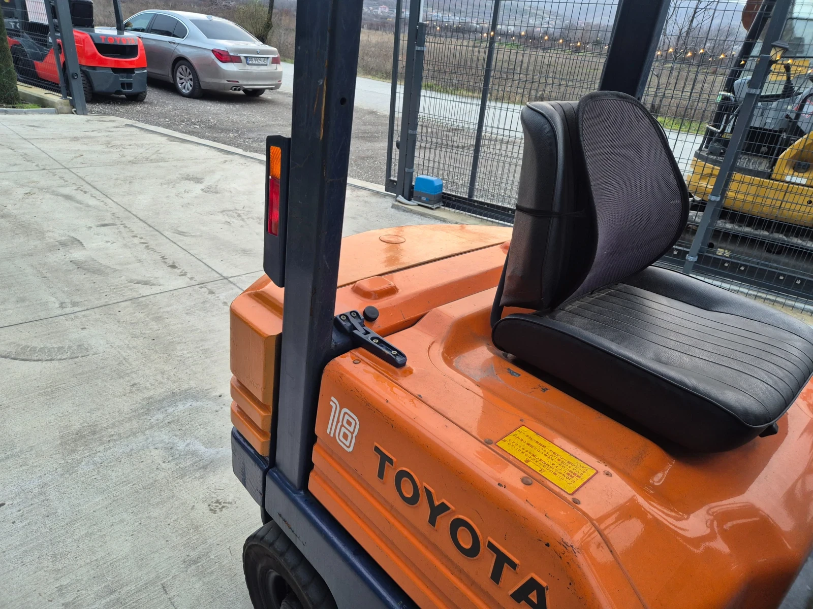 ������� Toyota 1.8 ���� / ������� + ����� / ���������� ��� ! | Mobile.bg � ����������� 12