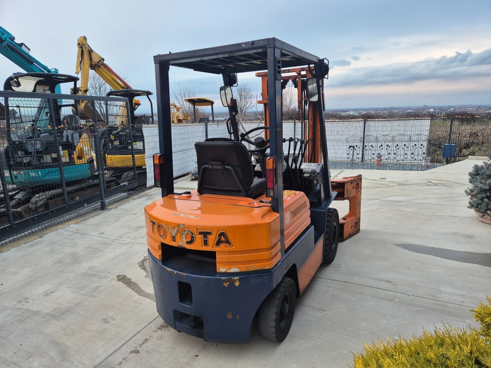 ������� Toyota 1.8 ���� / ������� + ����� / ���������� ��� ! | Mobile.bg � ����������� 5