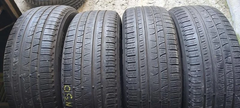 Гуми Зимни 255/55R20, снимка 1 - Гуми и джанти - 33369232