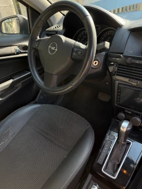 Opel Astra GTC OPC Line, снимка 13