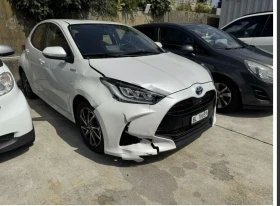 Toyota Yaris На части, снимка 3