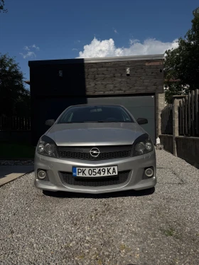 Opel Astra GTC OPC Line