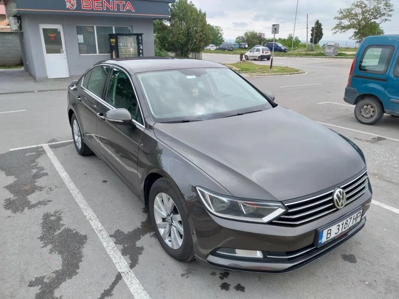 VW Passat, снимка 1 - Автомобили и джипове - 46910695