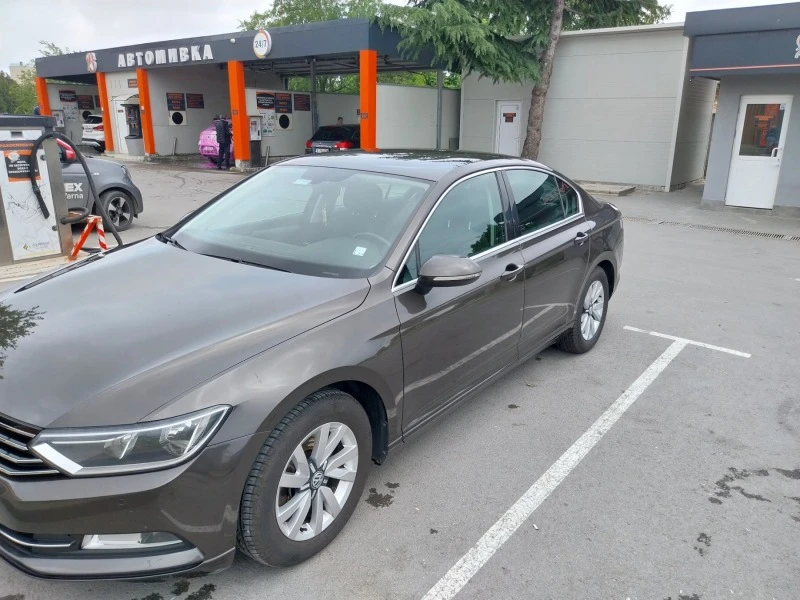 VW Passat, снимка 8 - Автомобили и джипове - 46910695