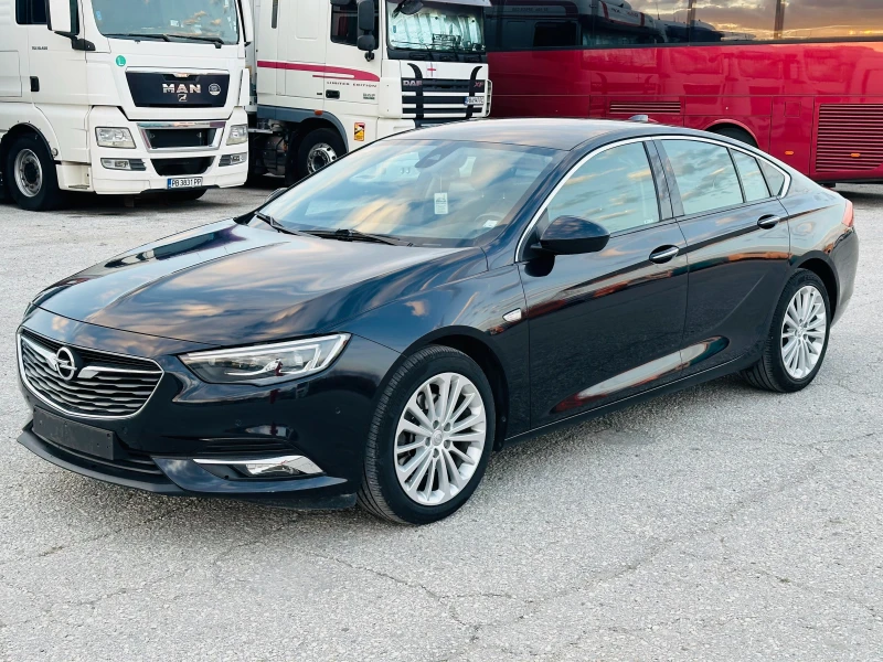 Opel Insignia 1.6 CDTI, снимка 4 - Автомобили и джипове - 52473365