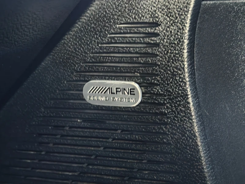 Dodge Challenger SXT, снимка 16 - Автомобили и джипове - 52012318