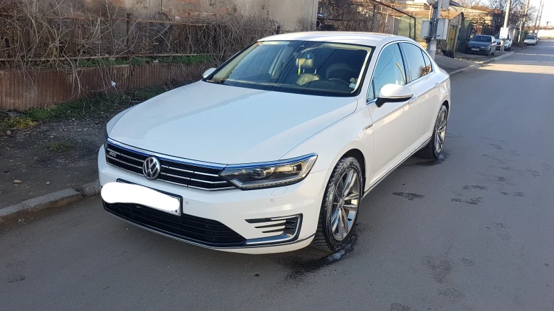 VW Passat GTE 218k.c, снимка 16 - Автомобили и джипове - 52711160