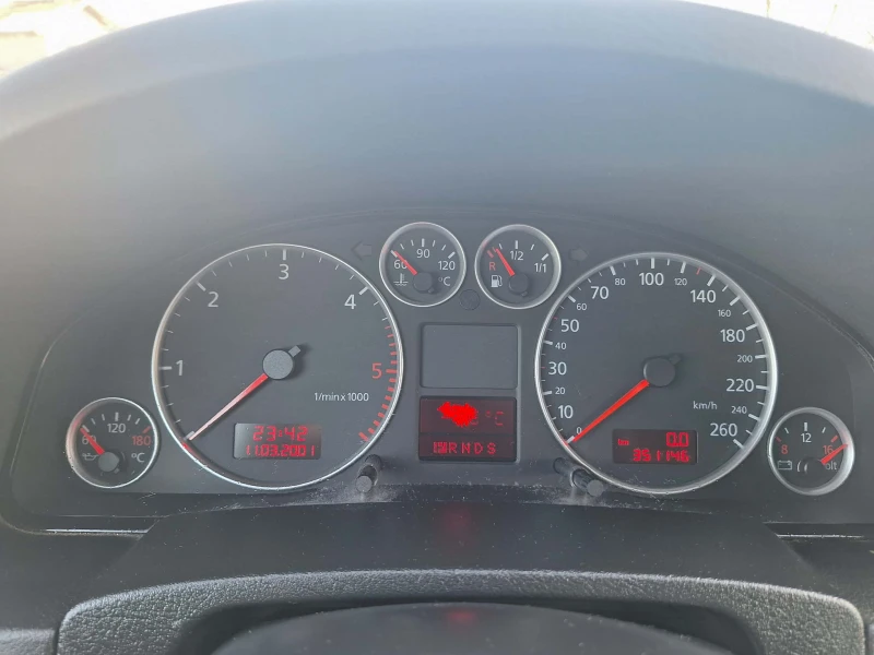 Audi A6 Allroad 2.5TDI , снимка 11 - Автомобили и джипове - 52931694