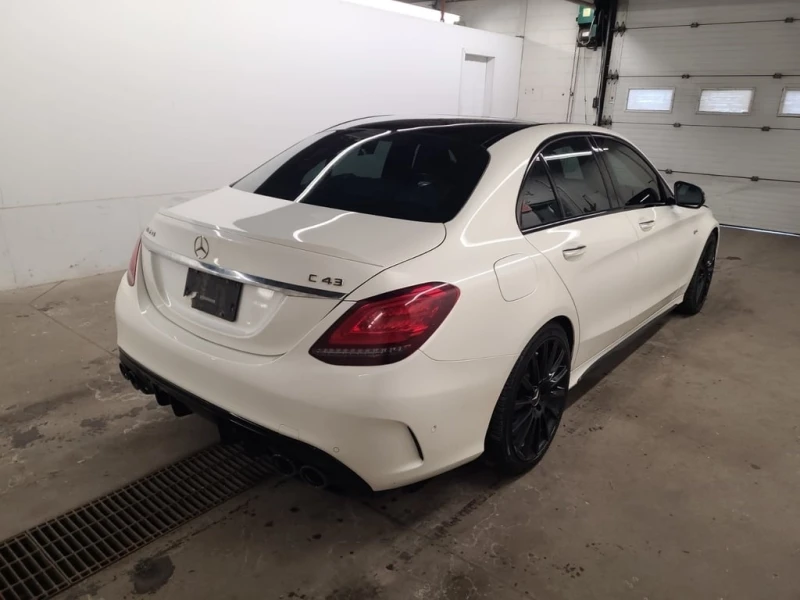 Mercedes-Benz C 43 AMG * CARFAX * БЕЗ ПЪРВОНАЧАЛНА ВНОСКА, снимка 3 - Автомобили и джипове - 52998848