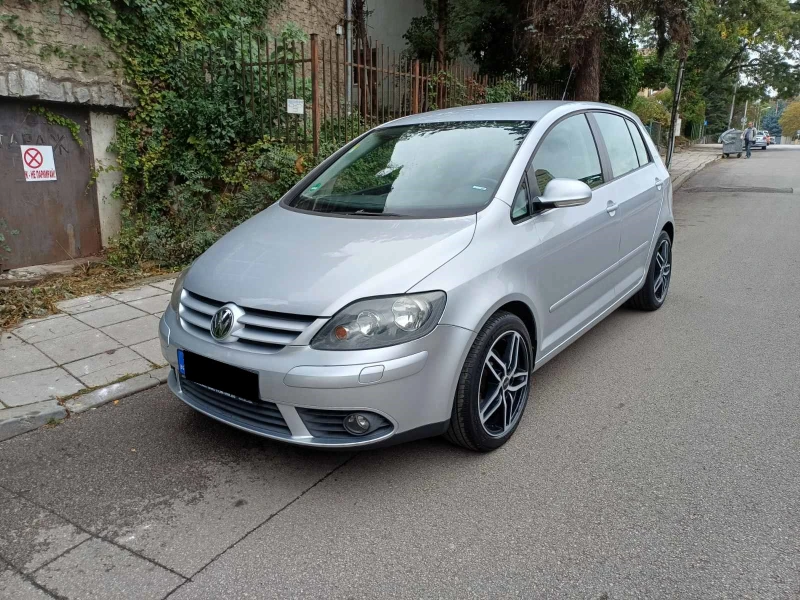 VW Golf Plus 1.4i Tour - 5700 лв. / 2914.36 € - 54600099 1