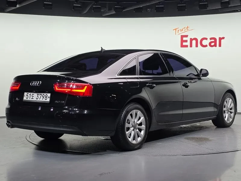 Audi A6 2.0 TDI, снимка 2 - Автомобили и джипове - 55048121
