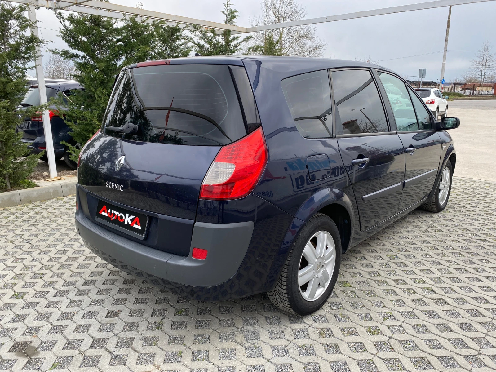 Renault Scenic 1.6i-112кс= 6СКОРОСТИ= 7МЕСТА= АВТОПИЛОТ= КСЕНОН - изображение 3