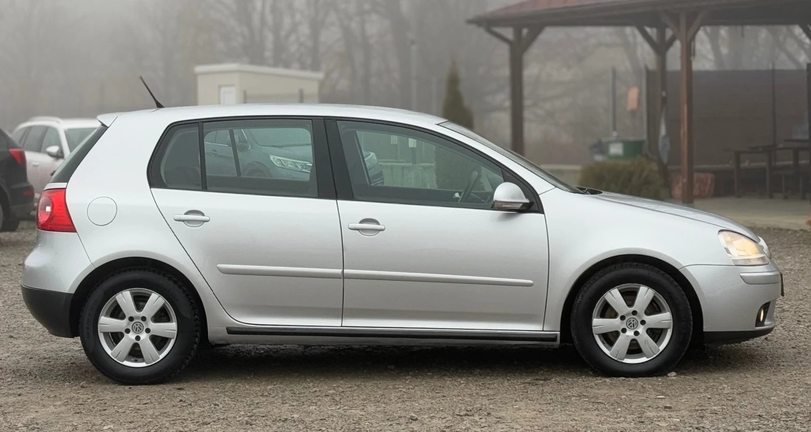 VW Golf 1.9TDi 105к.с * Климатроник*  - изображение 8