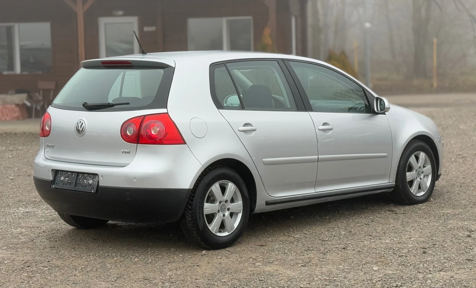 VW Golf 1.9TDi 105к.с * Климатроник*  - изображение 6