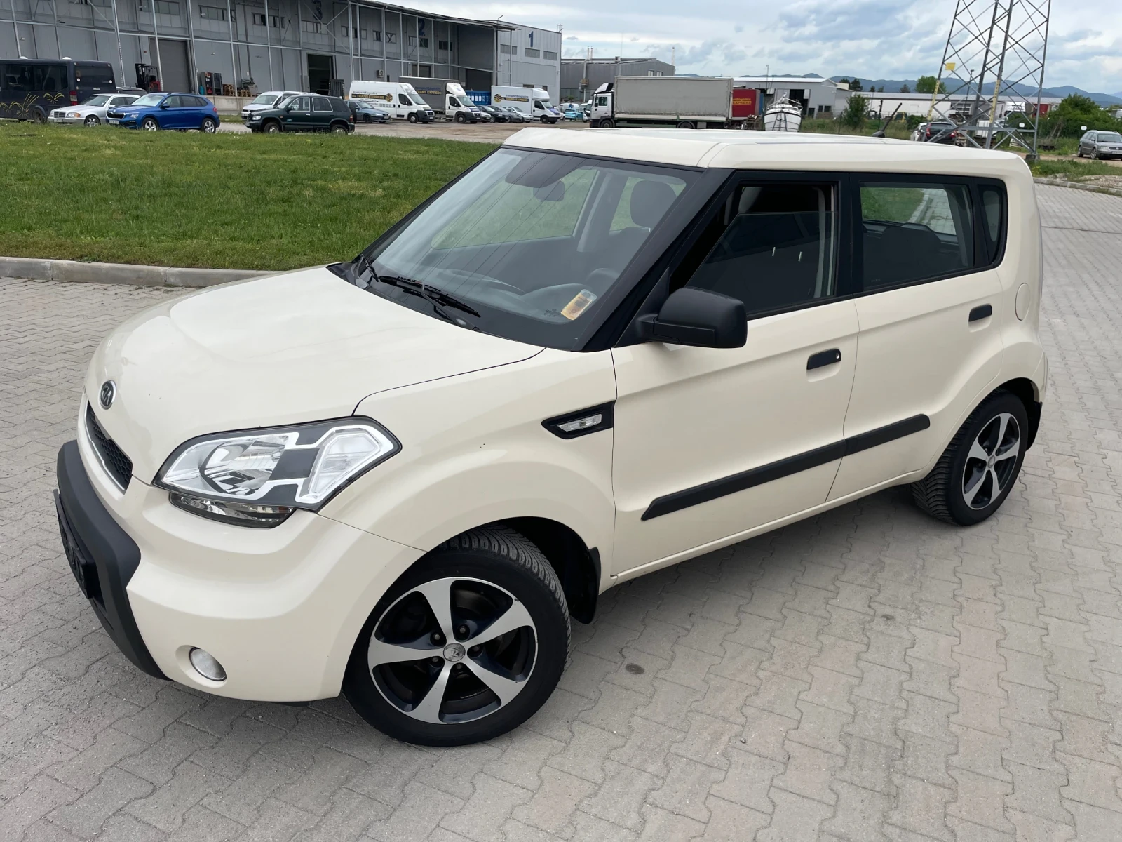 Kia Soul 1.6i/Автопилот/ Нов Внос - изображение 2