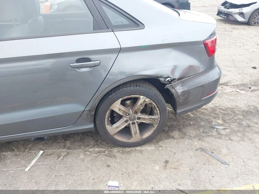 Audi A3 2.0l 2.0T Premium, снимка 6 - Автомобили и джипове - 54356618