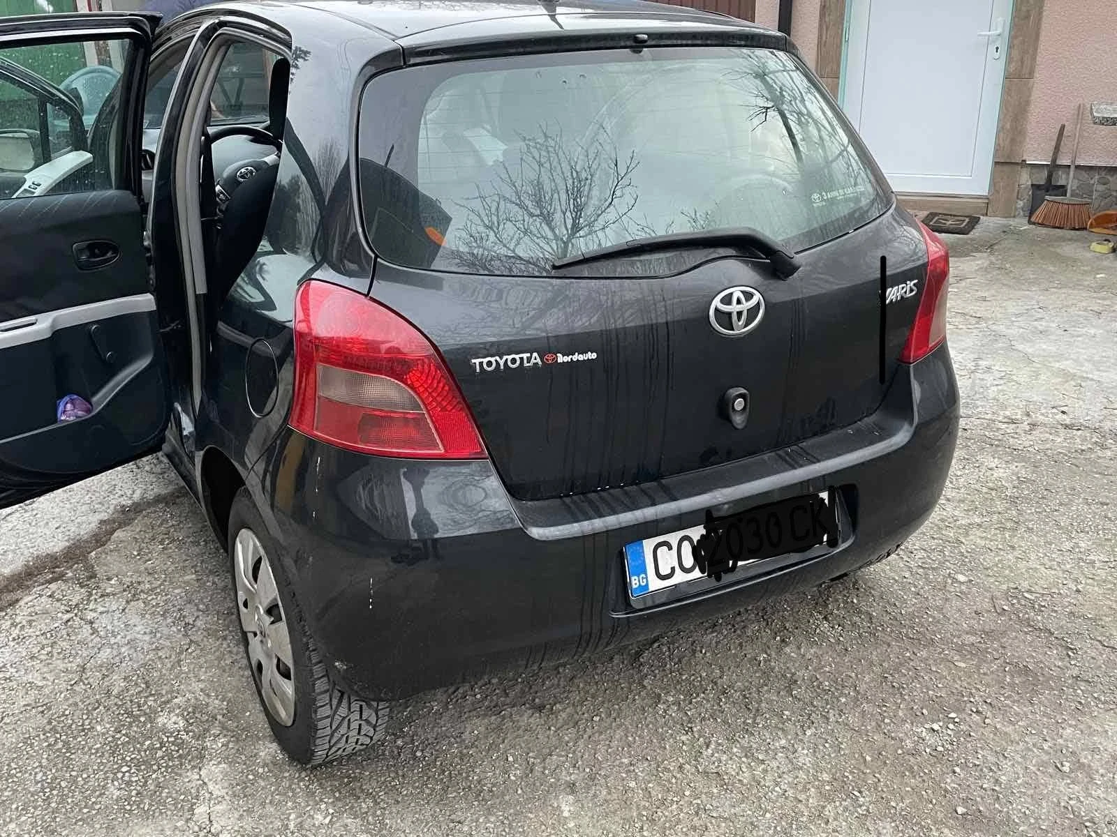 Toyota Yaris, снимка 3 - Автомобили и джипове - 54528424