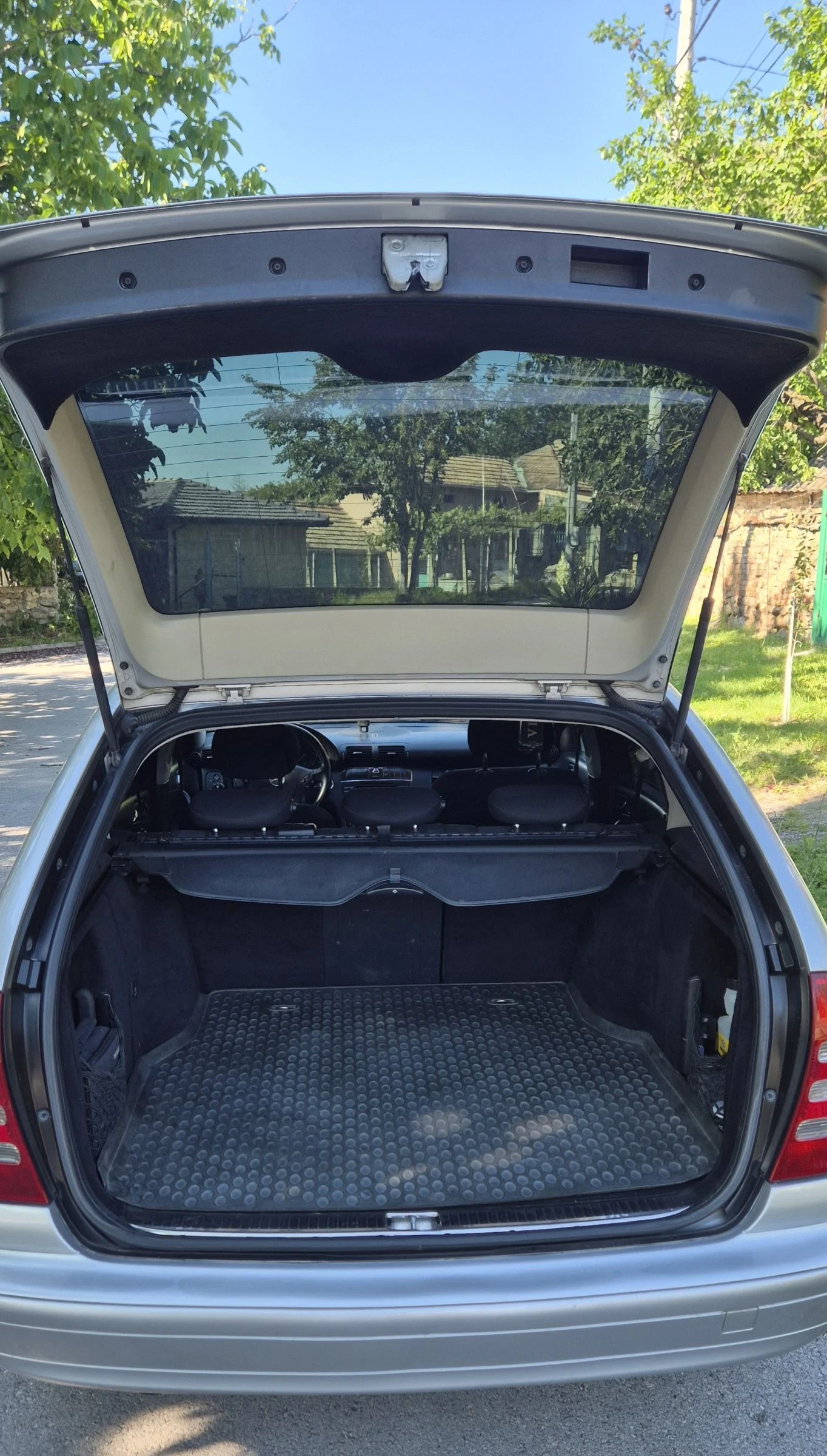 Mercedes-Benz C 220 W203, снимка 6 - Автомобили и джипове - 54875366