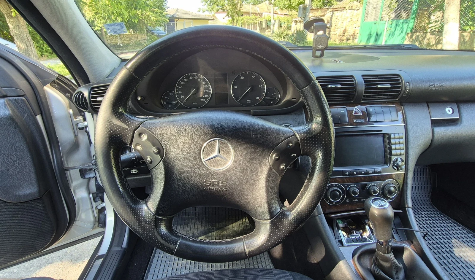 Mercedes-Benz C 220 W203, снимка 12 - Автомобили и джипове - 54875366