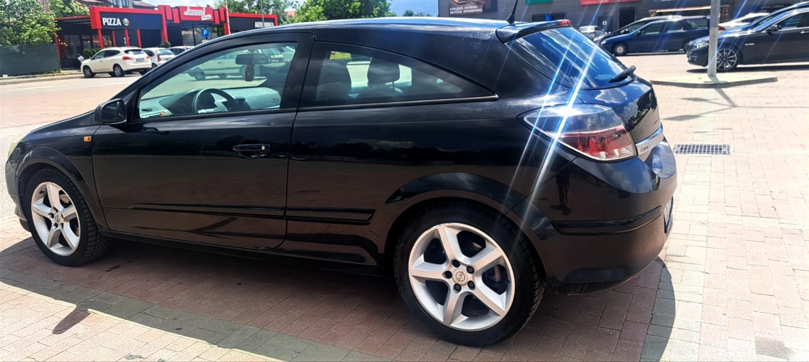 Opel Astra 1.7 GTC, снимка 8 - Автомобили и джипове - 54893493