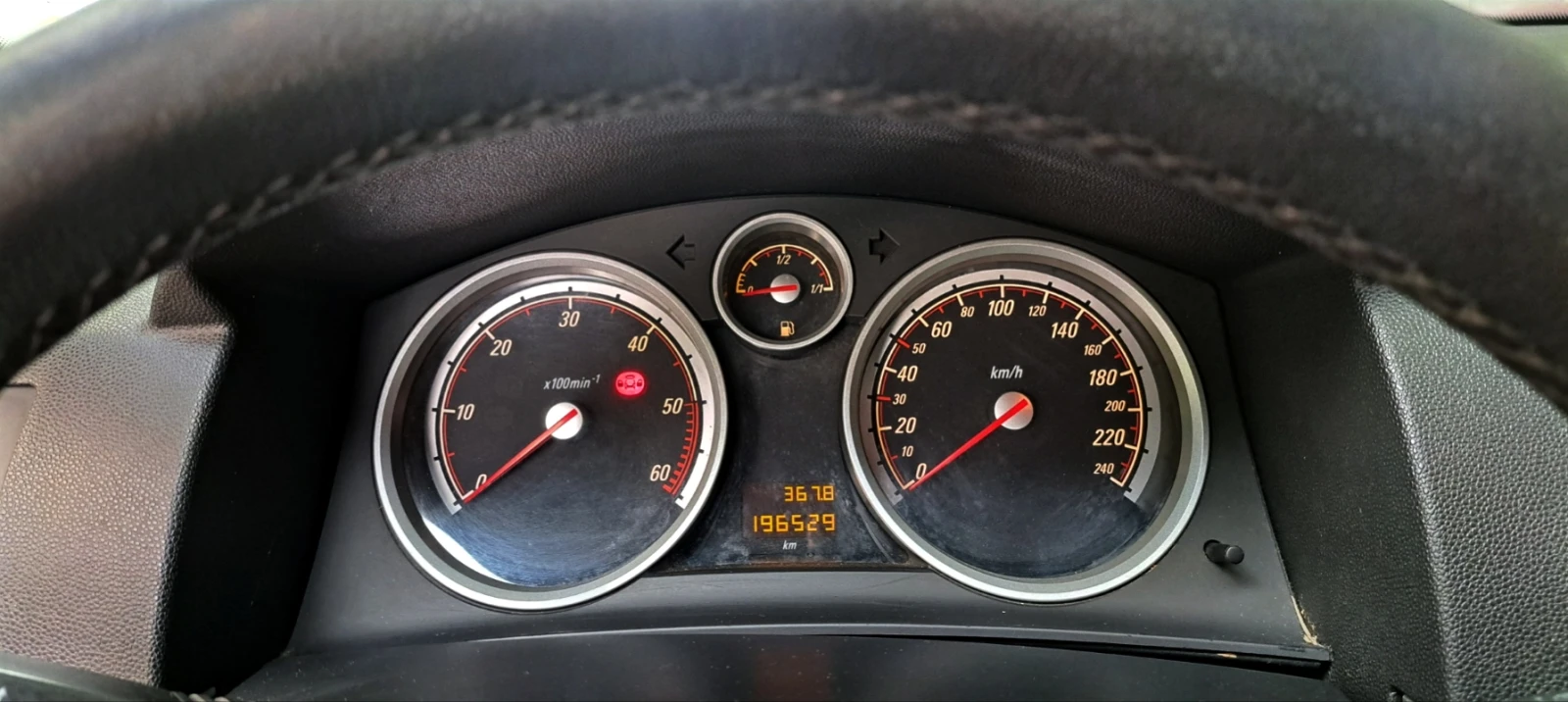 Opel Astra 1.7 GTC, снимка 16 - Автомобили и джипове - 54893493
